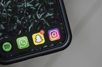 The right way to cease or enable snaps to be saved in Snapchat chats