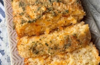 CHEDDAR BAY BISCUIT BREAD – The Southern Girl Cooks